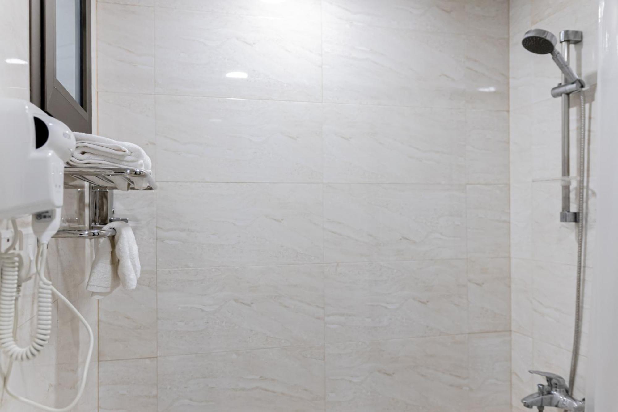 Mooj Apartments Hotel Dammam Exterior photo
