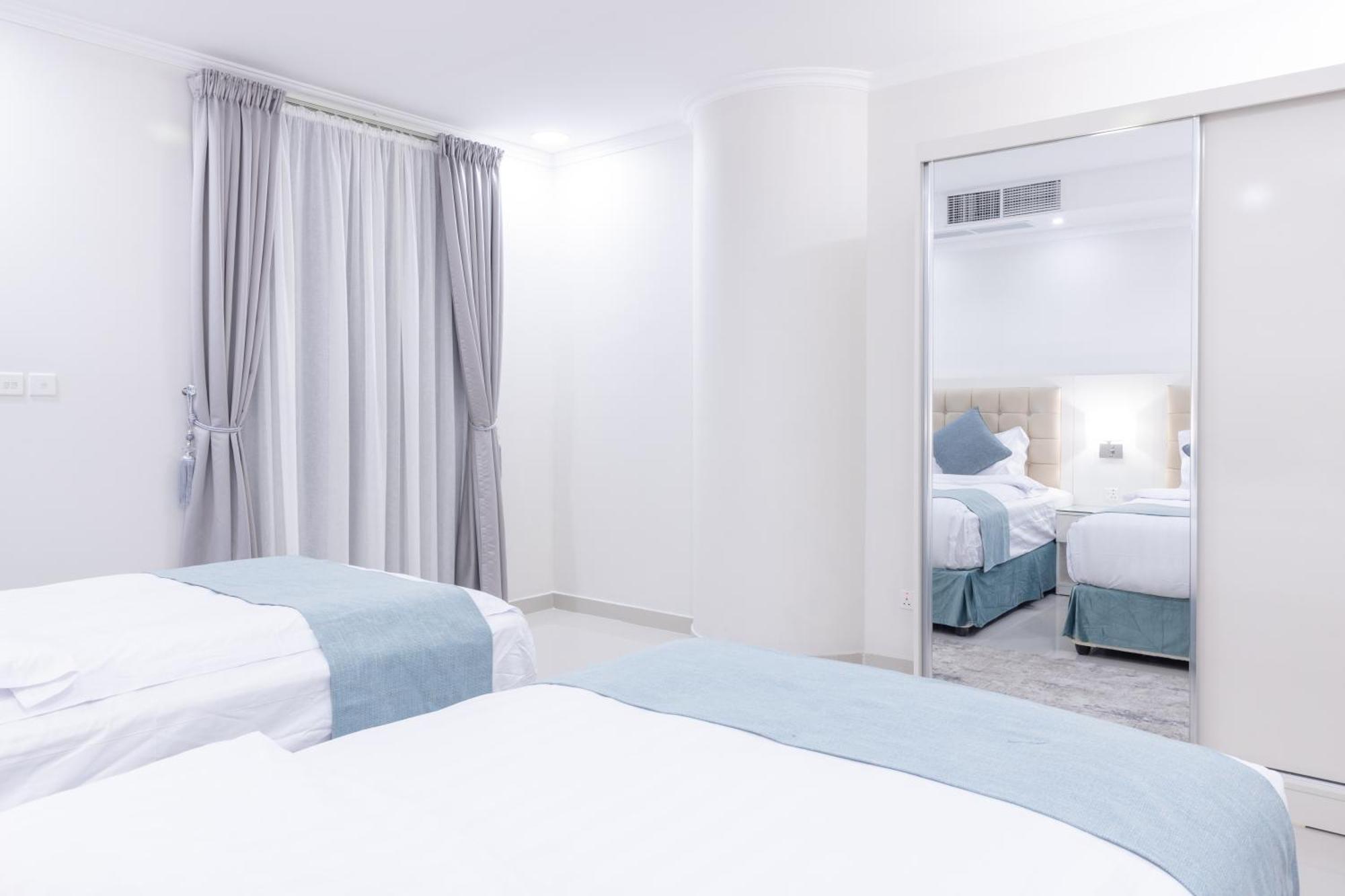 Mooj Apartments Hotel Dammam Exterior photo