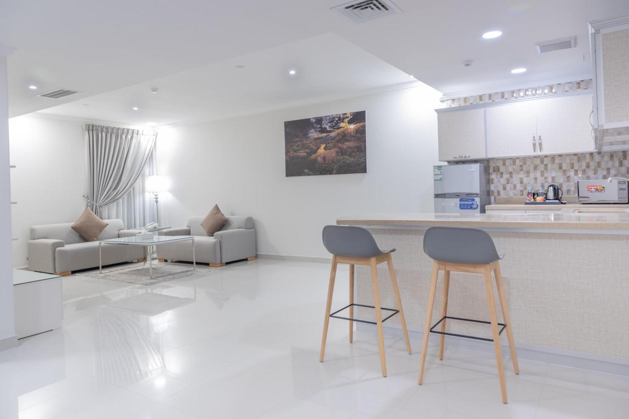 Mooj Apartments Hotel Dammam Exterior photo