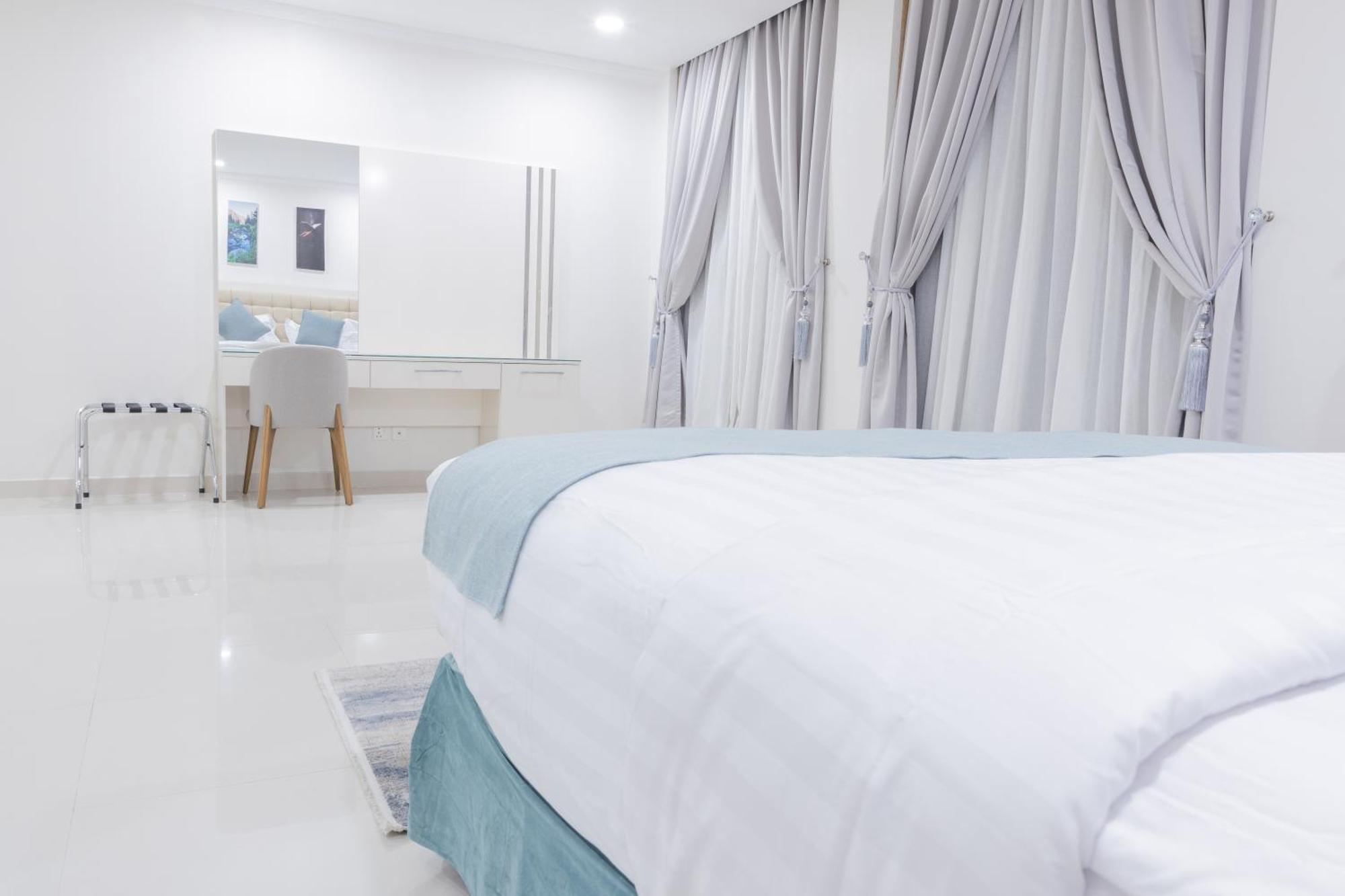 Mooj Apartments Hotel Dammam Exterior photo